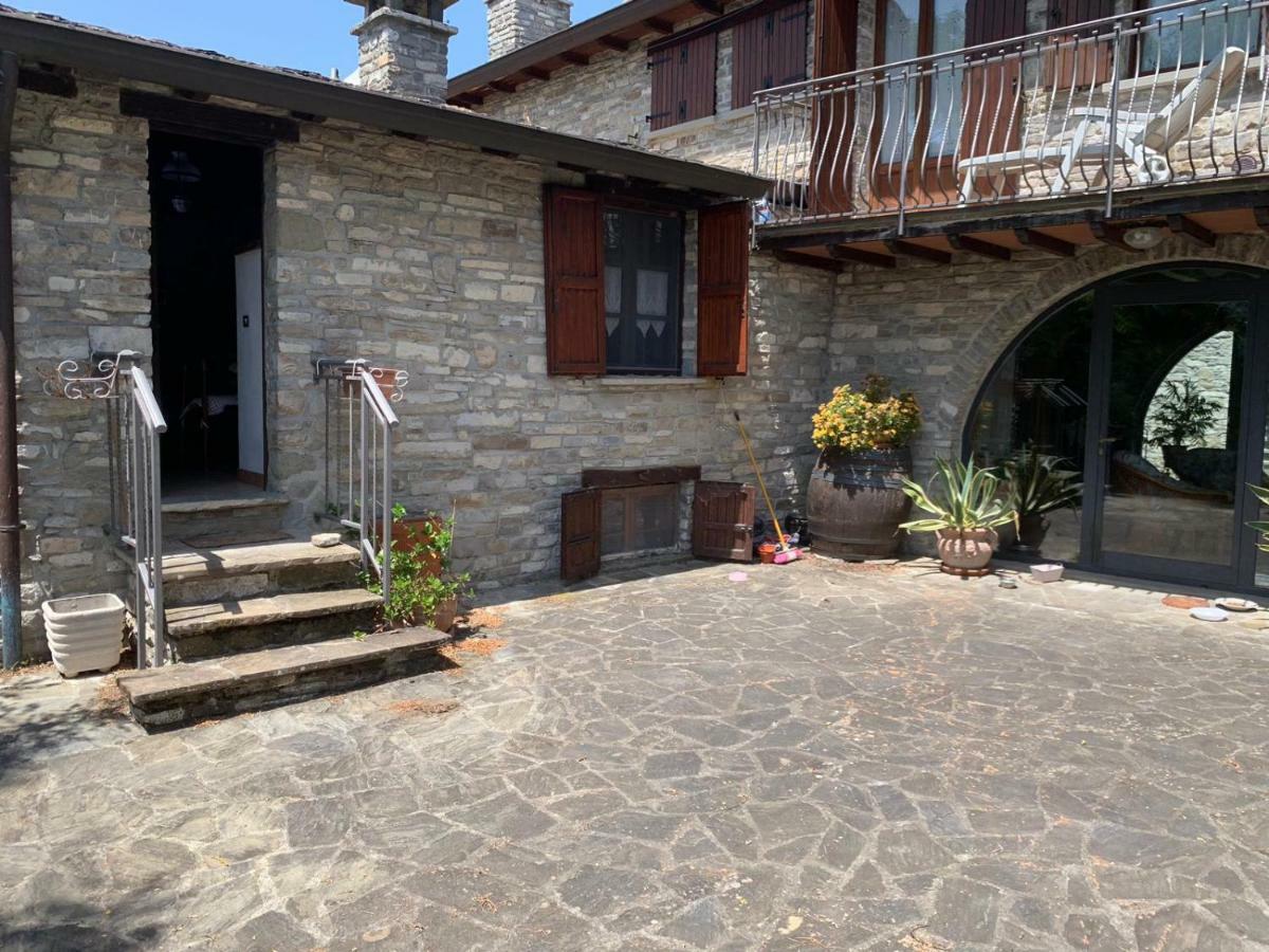 Вилла Borgo Scorza Pietramogolana Экстерьер фото